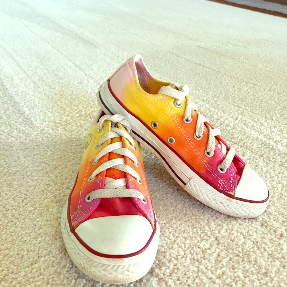 Converse All Star sneakers. Size Y3 Girls. Rainbow